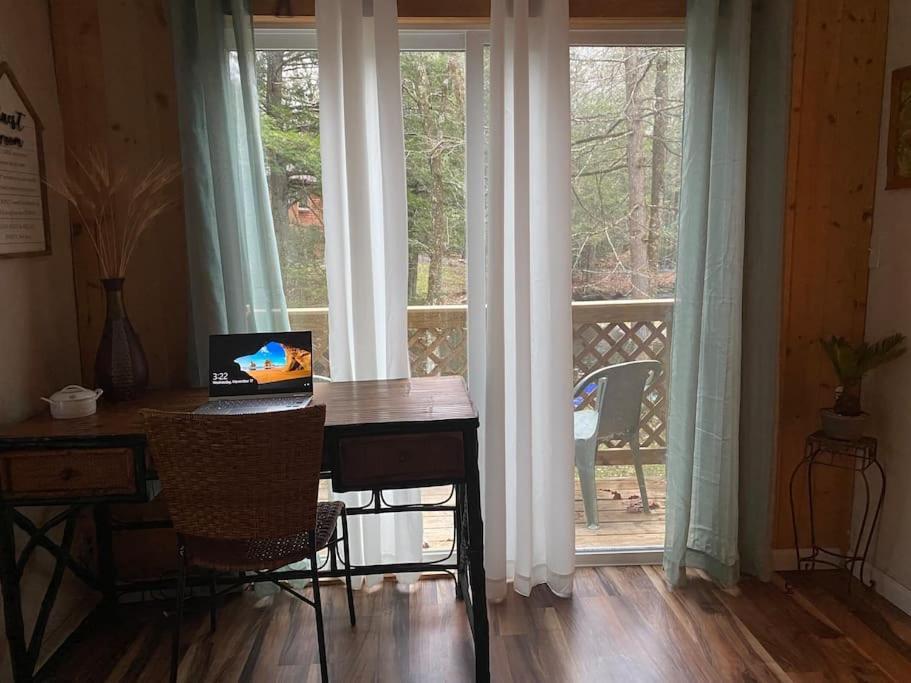 Peaceful Gateway To Island Creek Cottage East Stroudsburg Bagian luar foto